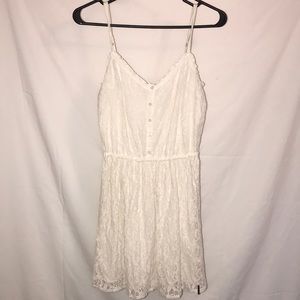White lace Abercrombie & Fitch dress